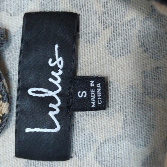 Lulus Fashionably Fierce Beige Leopard Print Denim Jean Jacket Size Small - Picture 8 of 10